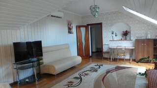 Гостевой дом U Viktora Guest House Брест-3