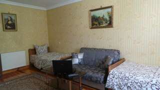Гостевой дом U Viktora Guest House Брест Апартаменты - 1-й этаж-19